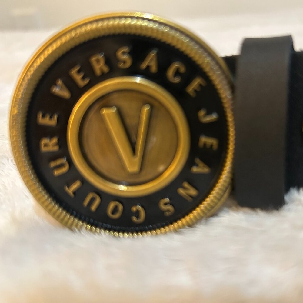 Versace Jeans Coutore Black Leather V-Emblem Round Belt